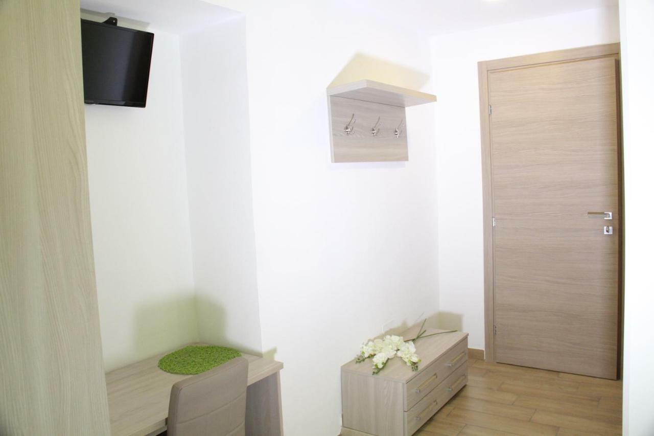 Flower's House Bed & Breakfast Napoli